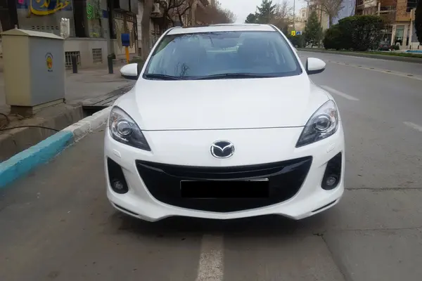 مزدا، 3 نیو صندوق دار