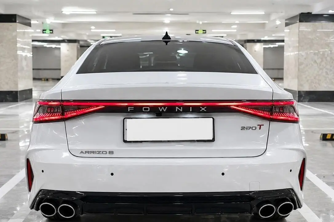 فونیکس،  آریزو 8 (Z8)