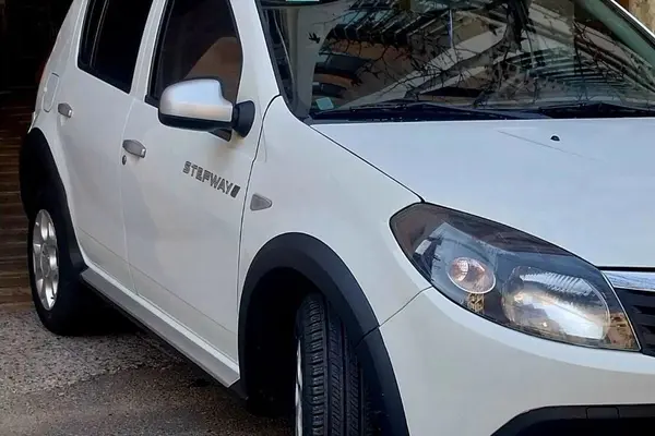 رنو، ساندرو