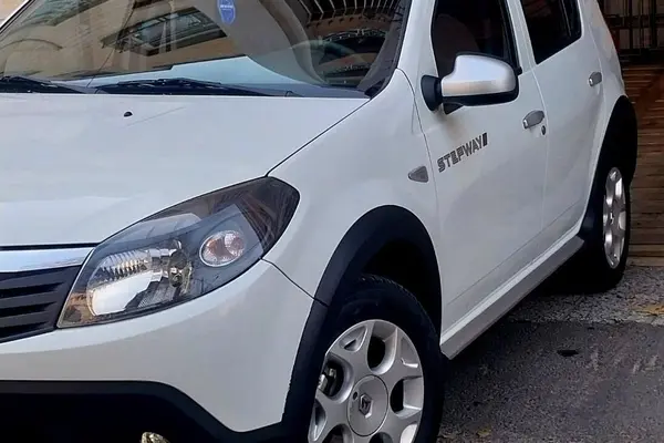 رنو، ساندرو