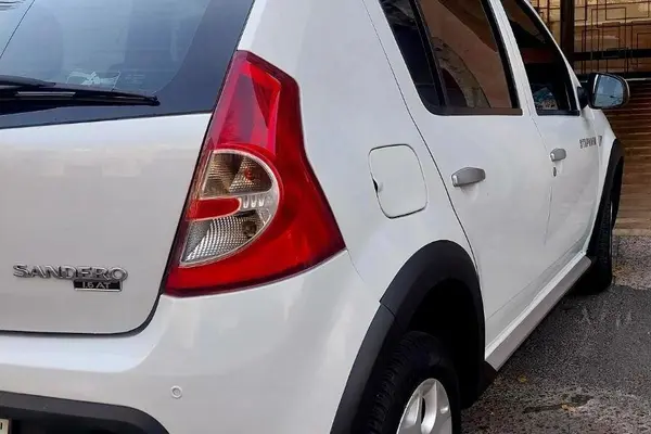 رنو، ساندرو