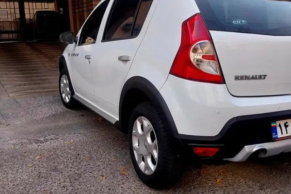 رنو، ساندرو