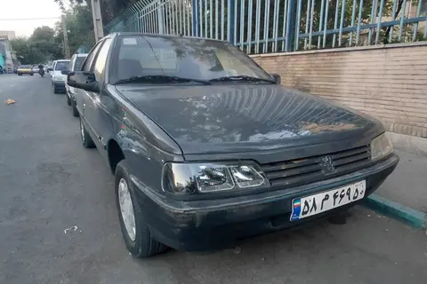 پژو، 405