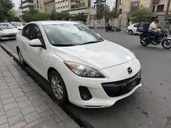 مزدا، 3 نیو صندوق دار