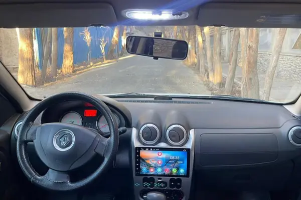 رنو، ساندرو