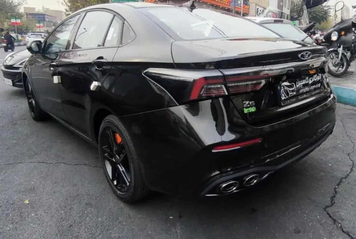 فونیکس،  آریزو 6 جی تی (Z6 GT)