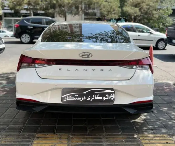 هیوندای، النترا