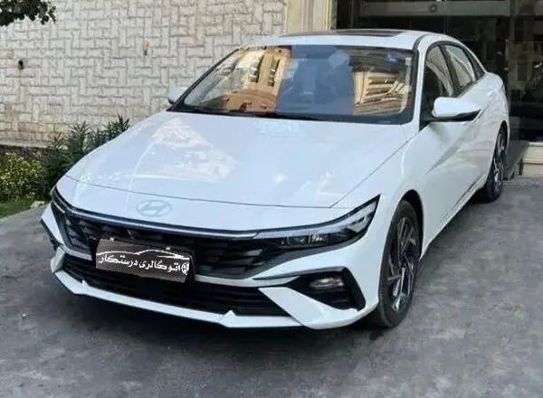 هیوندای، النترا