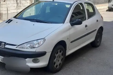 پژو، 206