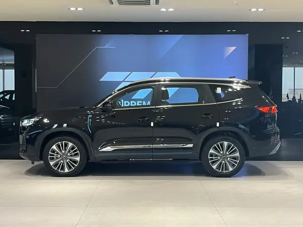 فونیکس، تیگو 8 پرو هیبرید (F8 PRO PHEV)