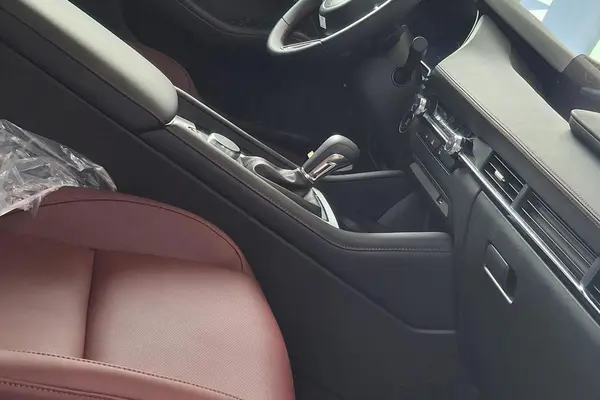 مزدا، 3 وارداتی