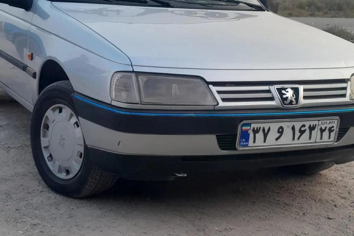 پژو،  405