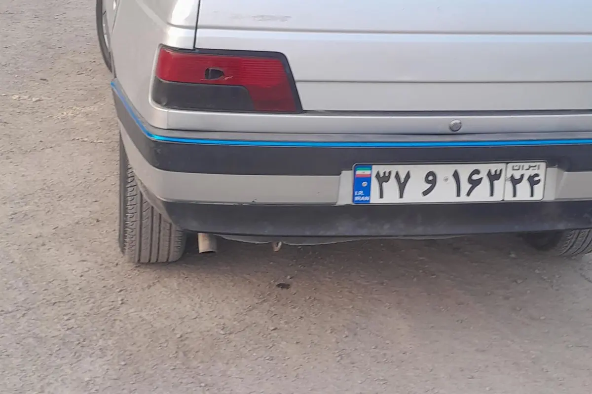پژو،  405