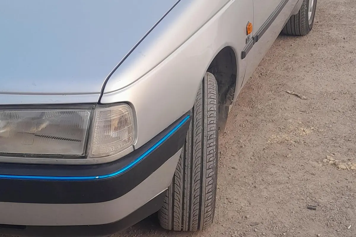 پژو،  405