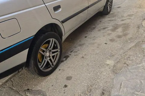 پژو، 405