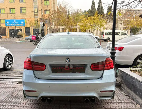 ب ام و، سری 3 سدان