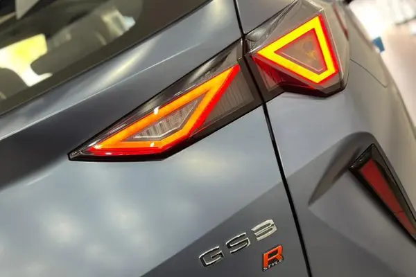 جی ای سی، GS3 Emzoom