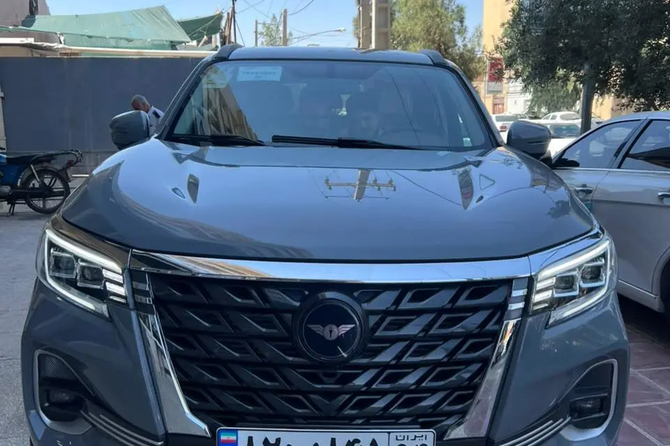 نیسان،  ترا
