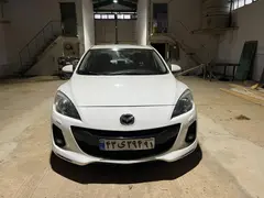 مزدا، 3 نیو صندوق دار