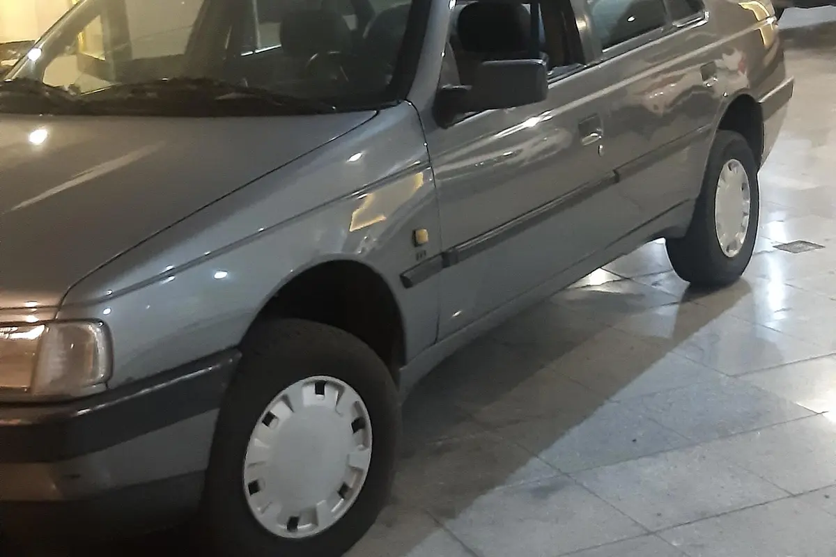 پژو،  405