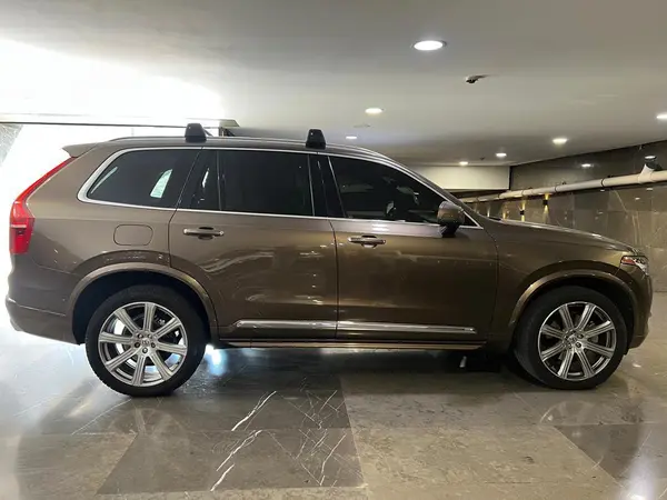 ولوو  XC90