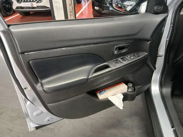 میتسوبیشی، ASX