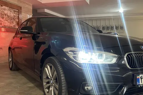 ب ام و، سری 1 هاچ بک