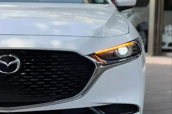 مزدا، 3 وارداتی