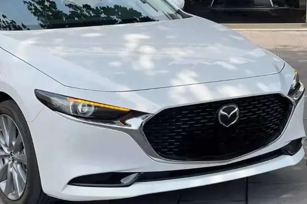 مزدا، 3 وارداتی