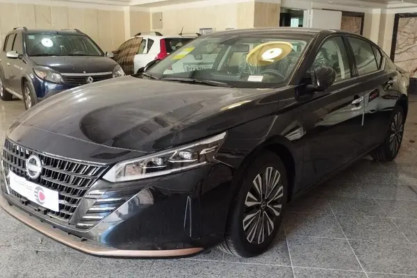 نیسان، آلتیما