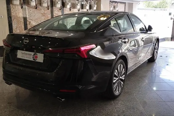 نیسان، آلتیما