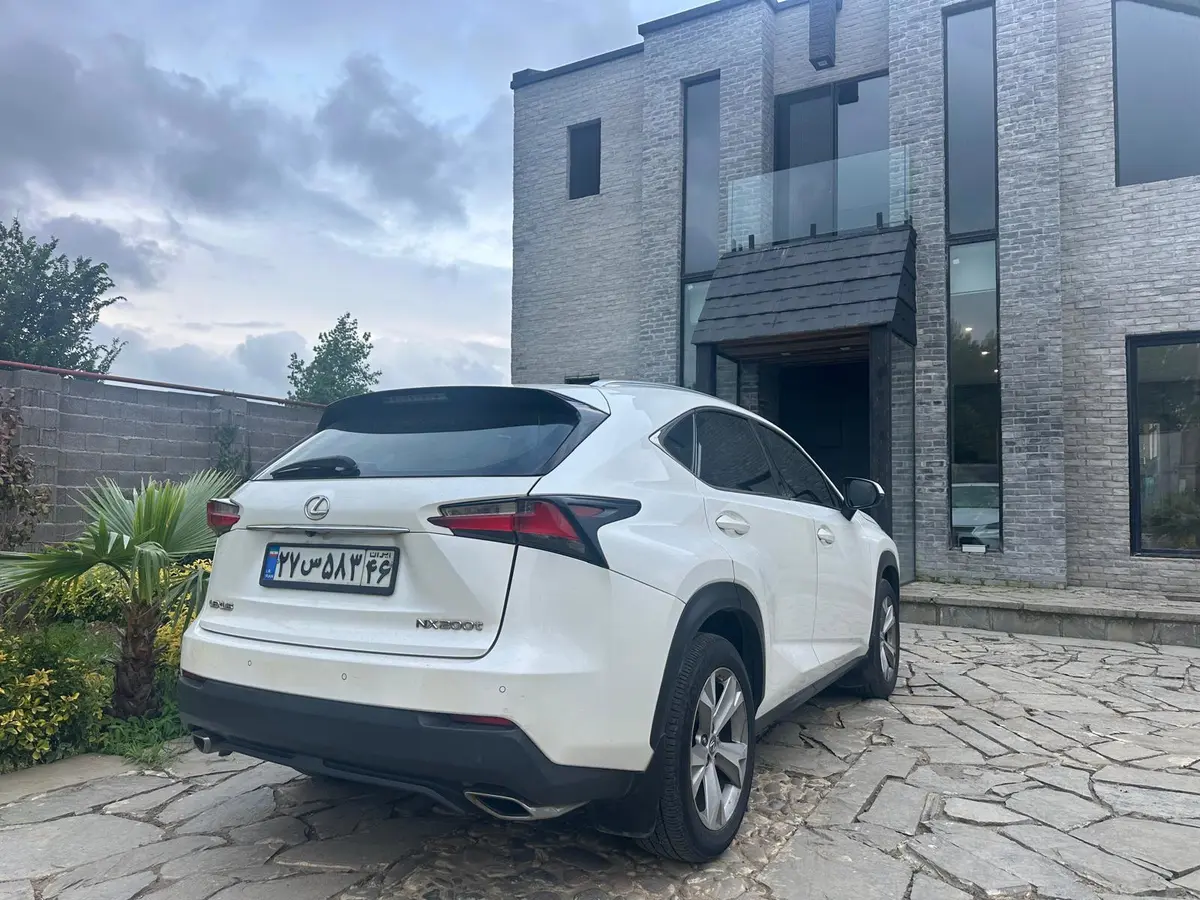 لکسوس  NX