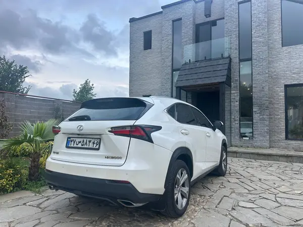 لکسوس  NX