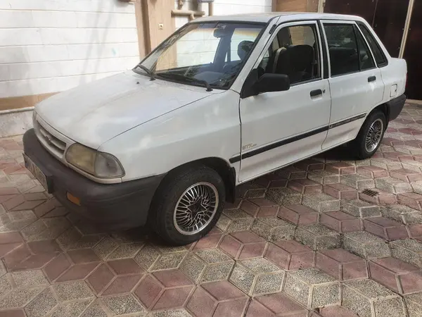 پراید، صندوق دار