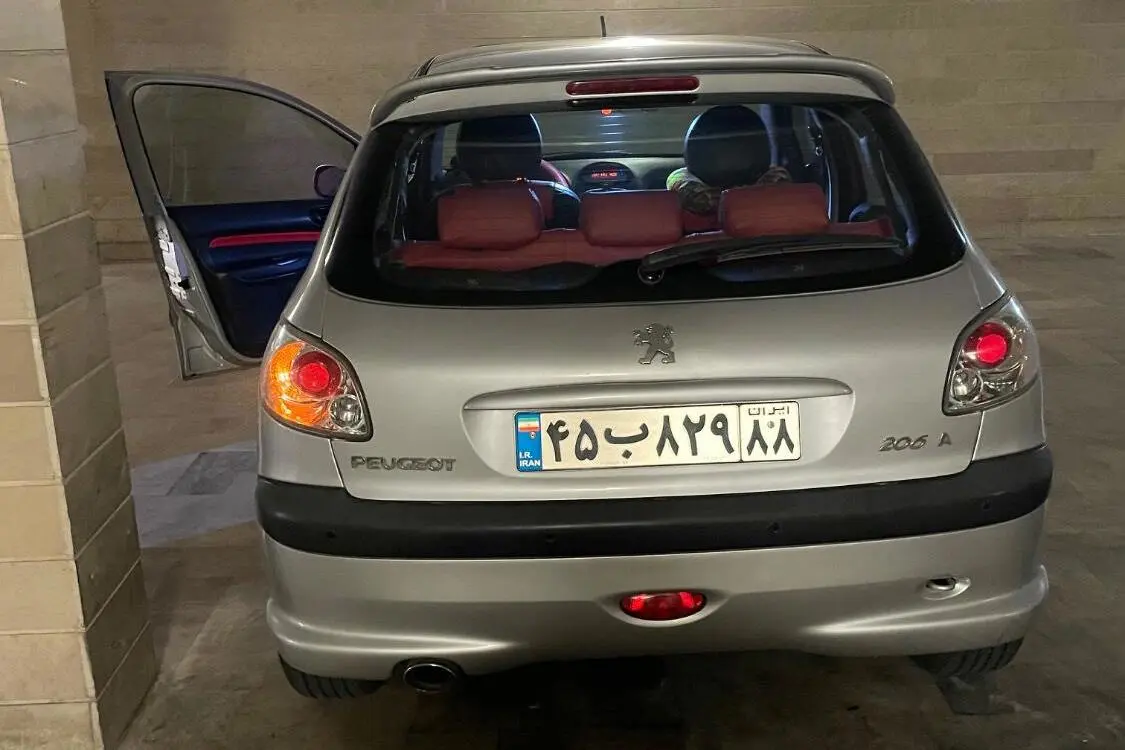 پژو،  206