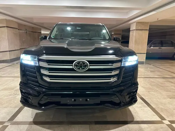 تویوتا، لندکروز چهار در