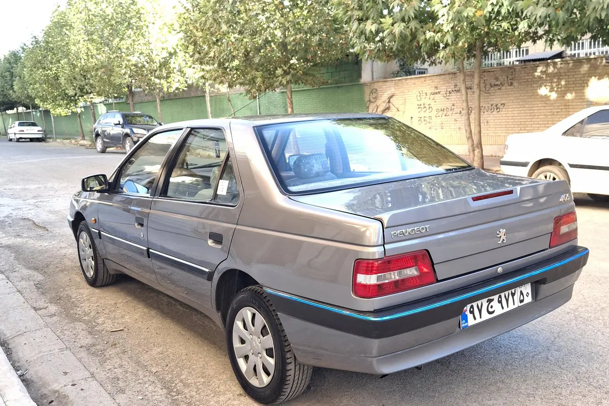 پژو،  405