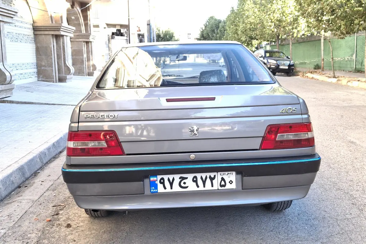 پژو،  405