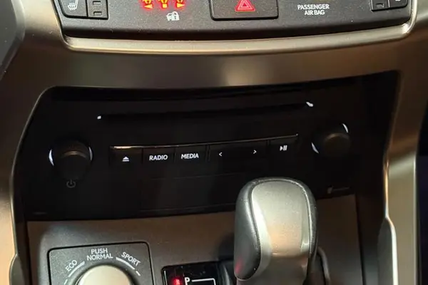 لکسوس، NX هیبرید