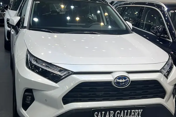 تویوتا، راوفور هیبرید