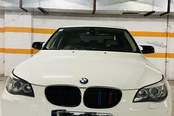 ب ام و، سری 5 سدان