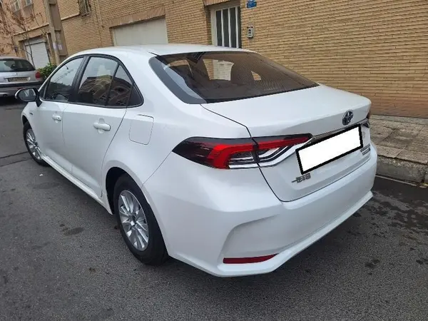 تویوتا، کرولا هیبرید