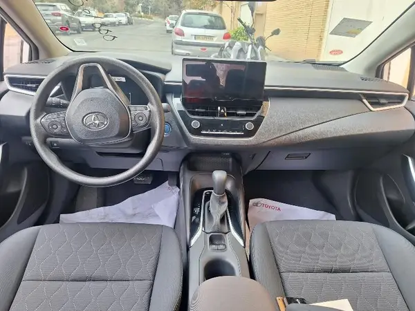 تویوتا، کرولا هیبرید