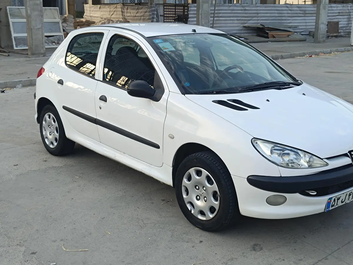 پژو،  206