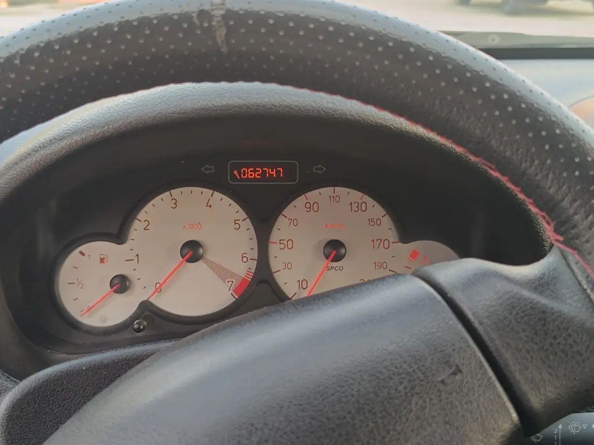 پژو،  206