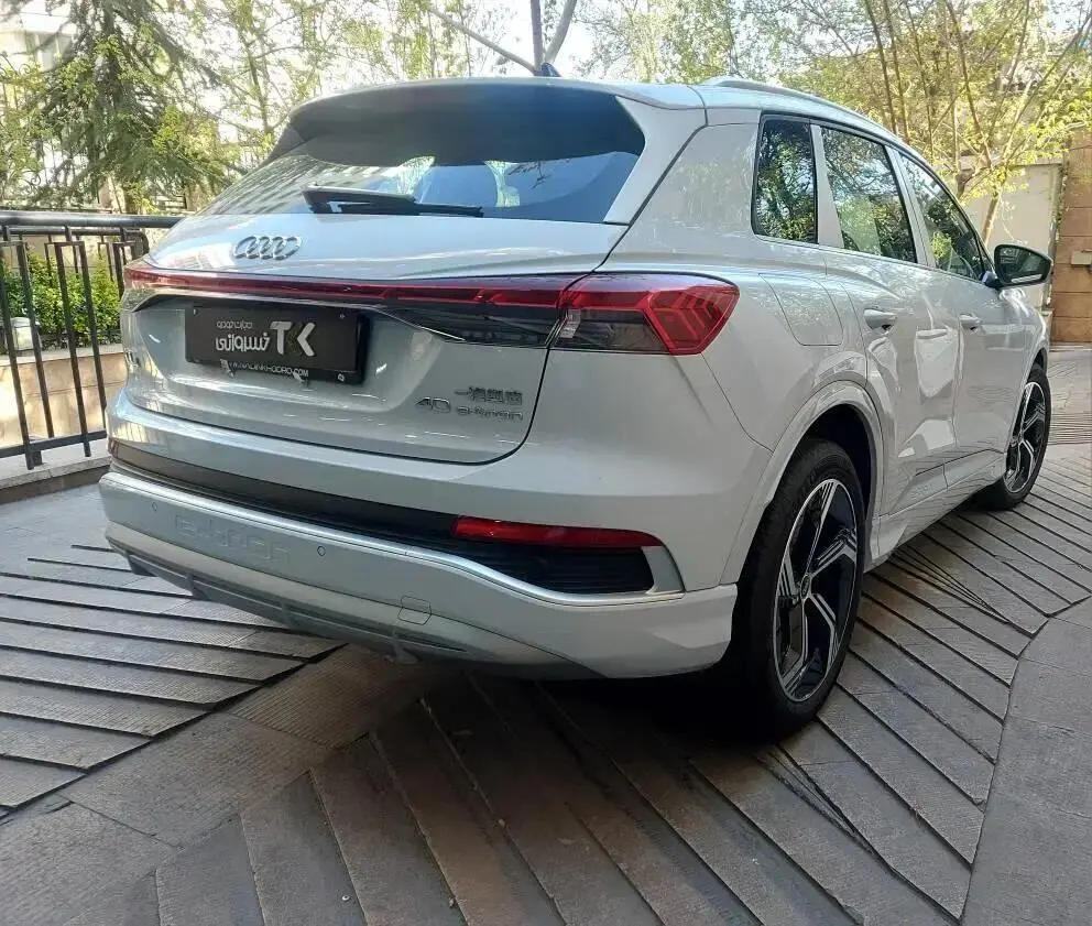 آئودی،  Q4 e-tron
