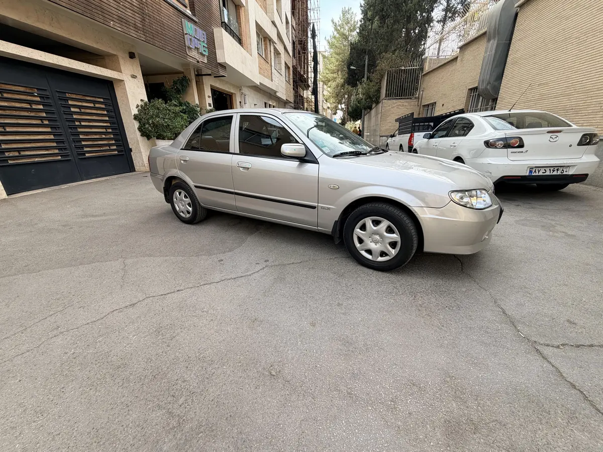 مزدا،  323