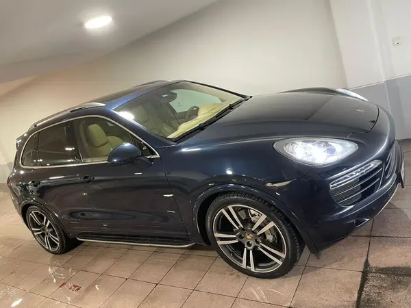 پورشه، کاین