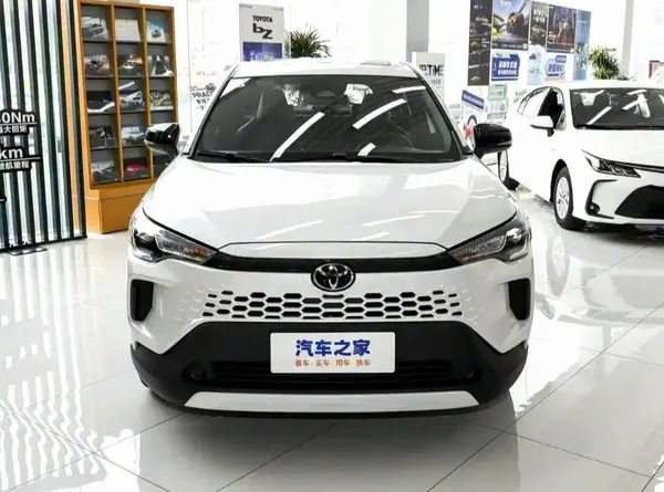 تویوتا، کرولا کراس هیبرید