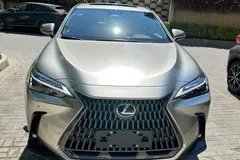 لکسوس، NX